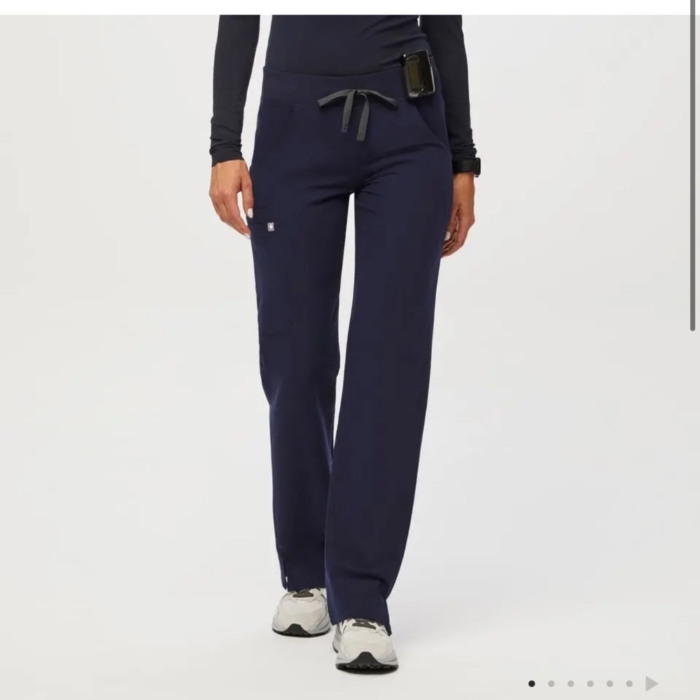 Kade Cargo Figs scrub pants